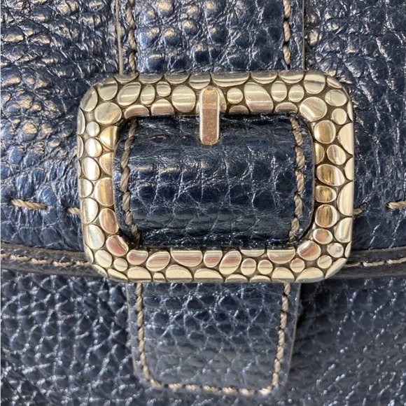 BRIGHTON E881534, SMALL NAVY BLUE LETHAER FRONT BUCKLE SHOULDER BAG - Picture 3 of 6